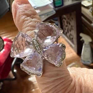 Elegant Silver and Purple Flower Ring